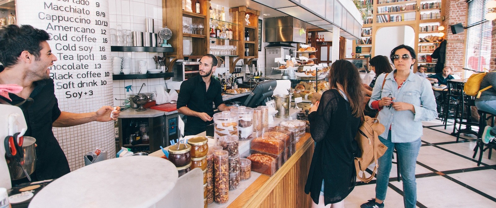 4 Surprisingly Simple Ways to Get More Reviews for Your Business