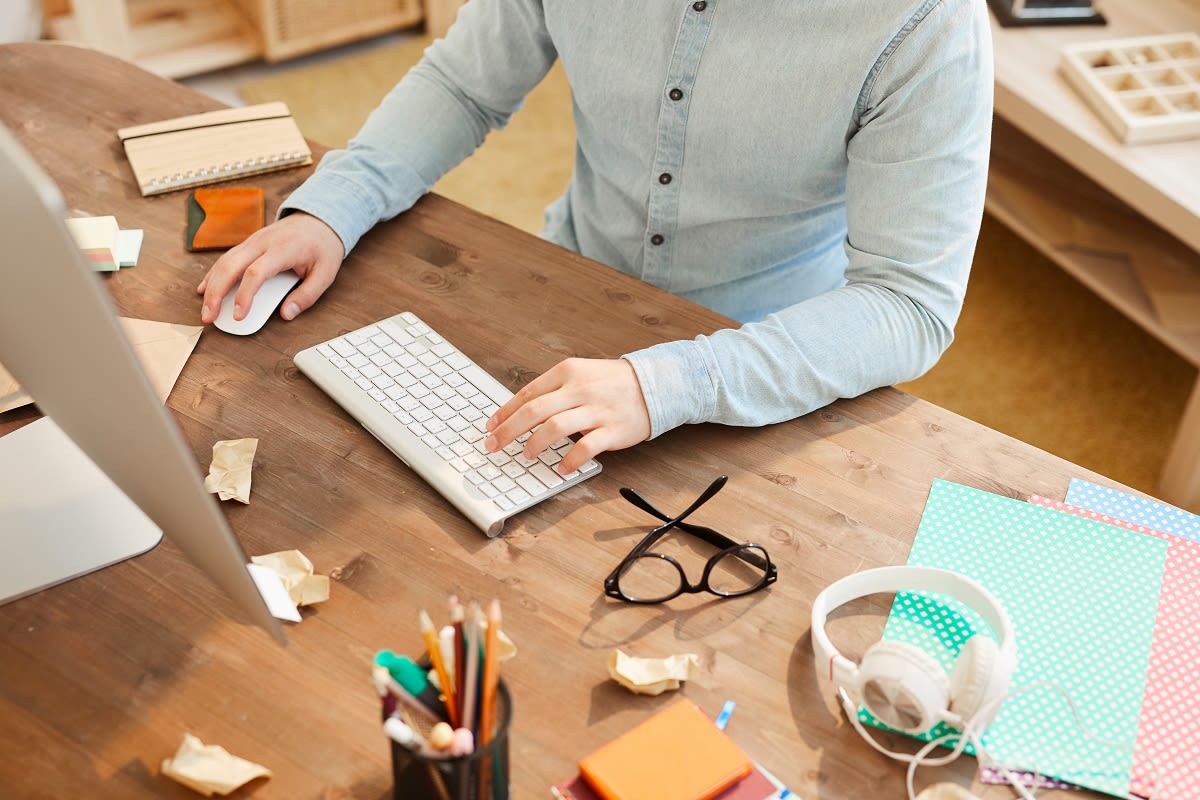 Responding to Customer Reviews for Reputation Management