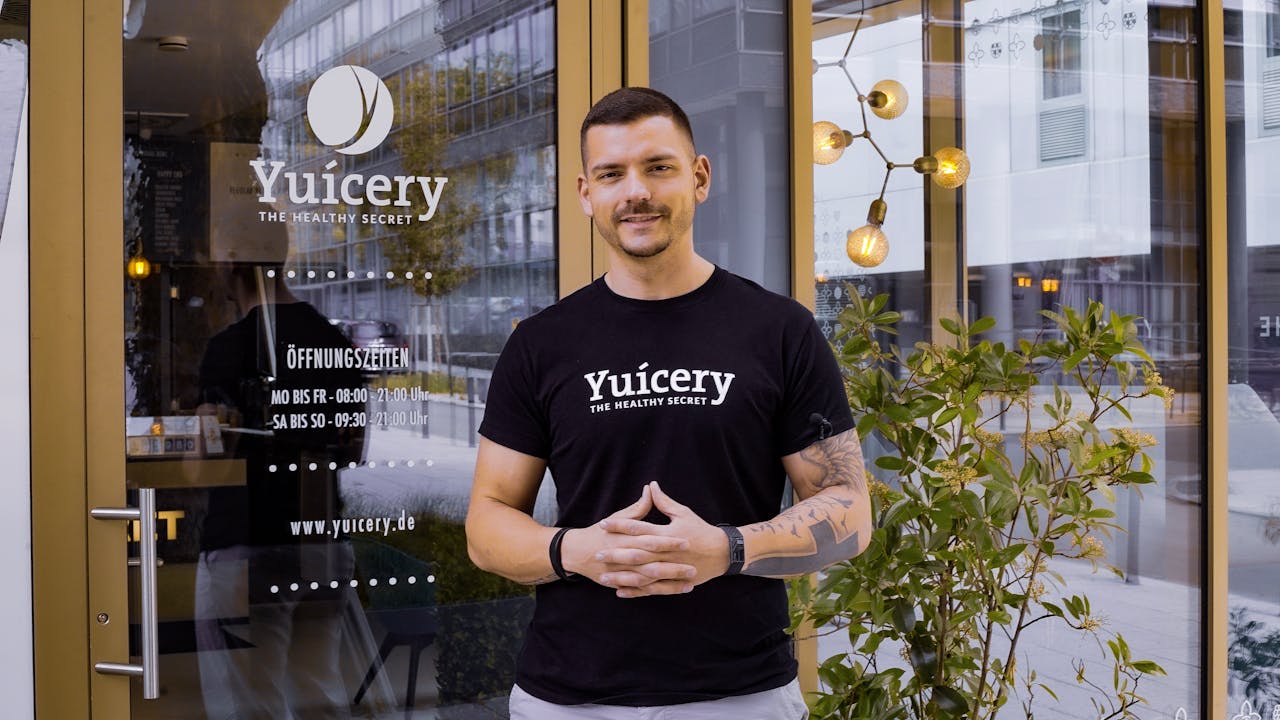 influencer to help with social proof influencer to help with social proof